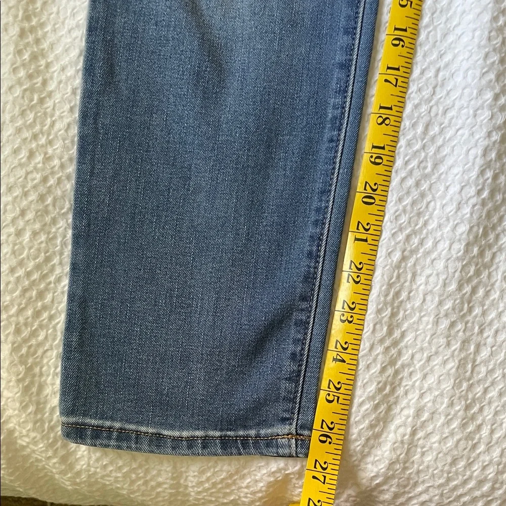 Old Navy Mid-Rise Power Slim Straight Jeans - Size 6 Short - Picture 2 of 6